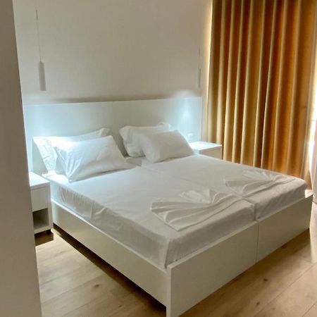 Violet'S Boutique Apartments Sarandë Buitenkant foto
