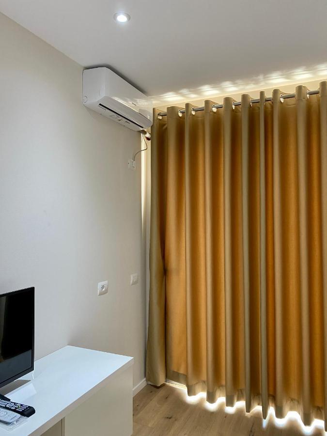 Violet'S Boutique Apartments Sarandë Buitenkant foto