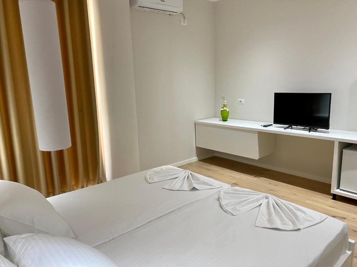 Violet'S Boutique Apartments Sarandë Buitenkant foto