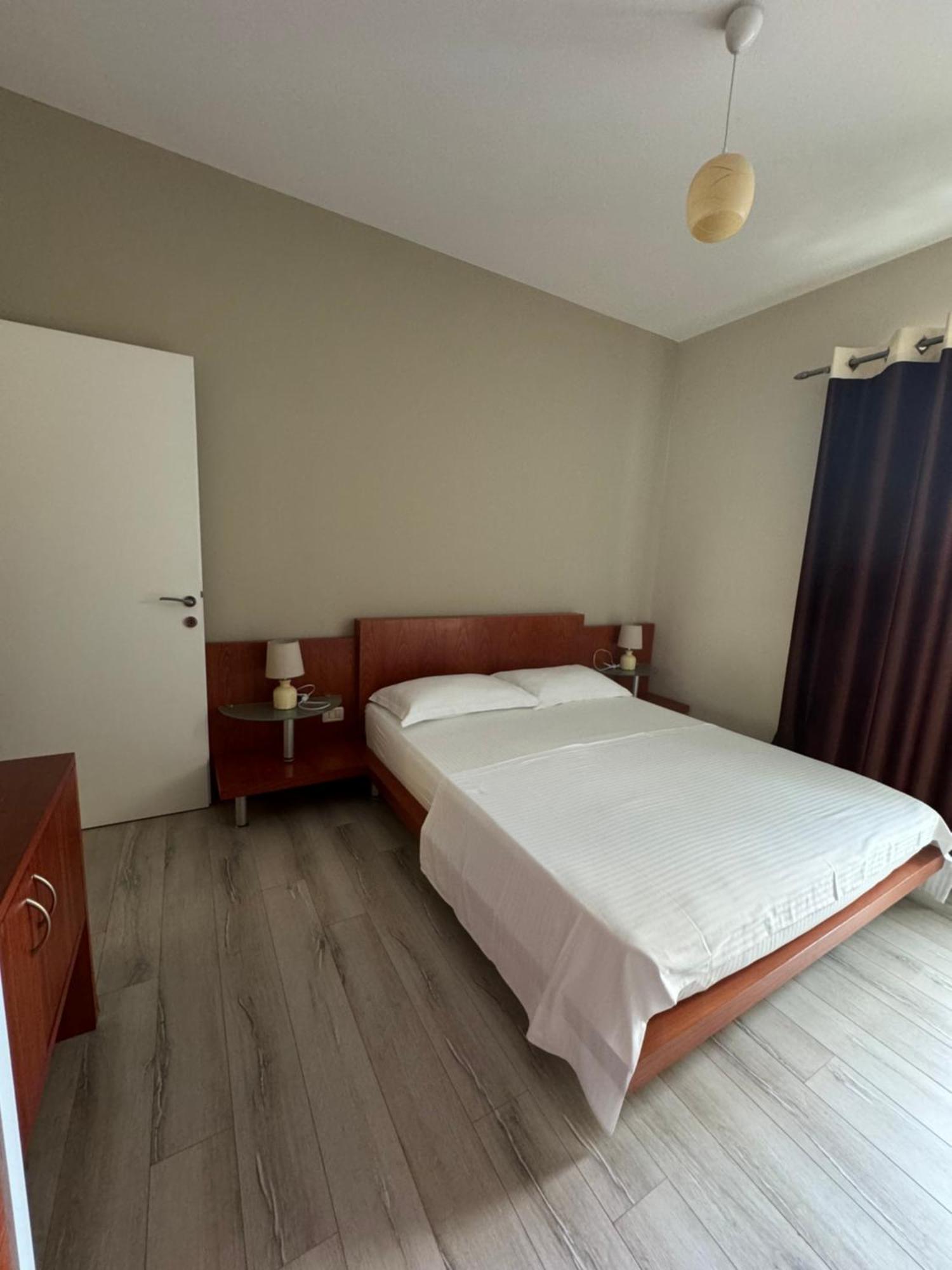 Violet'S Boutique Apartments Sarandë Buitenkant foto
