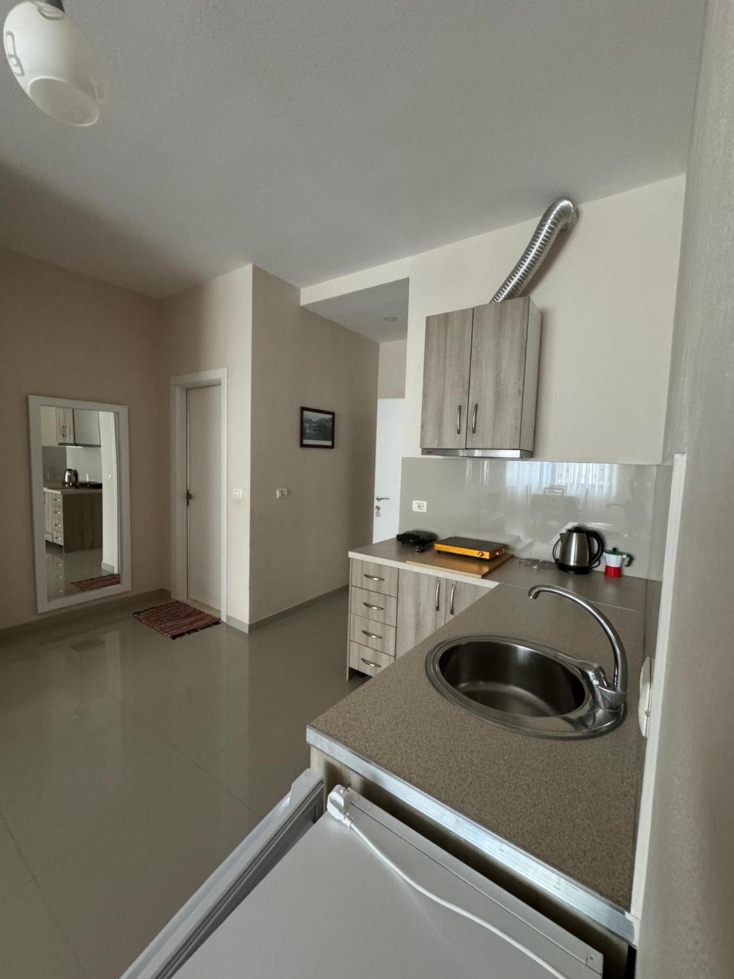 Violet'S Boutique Apartments Sarandë Buitenkant foto