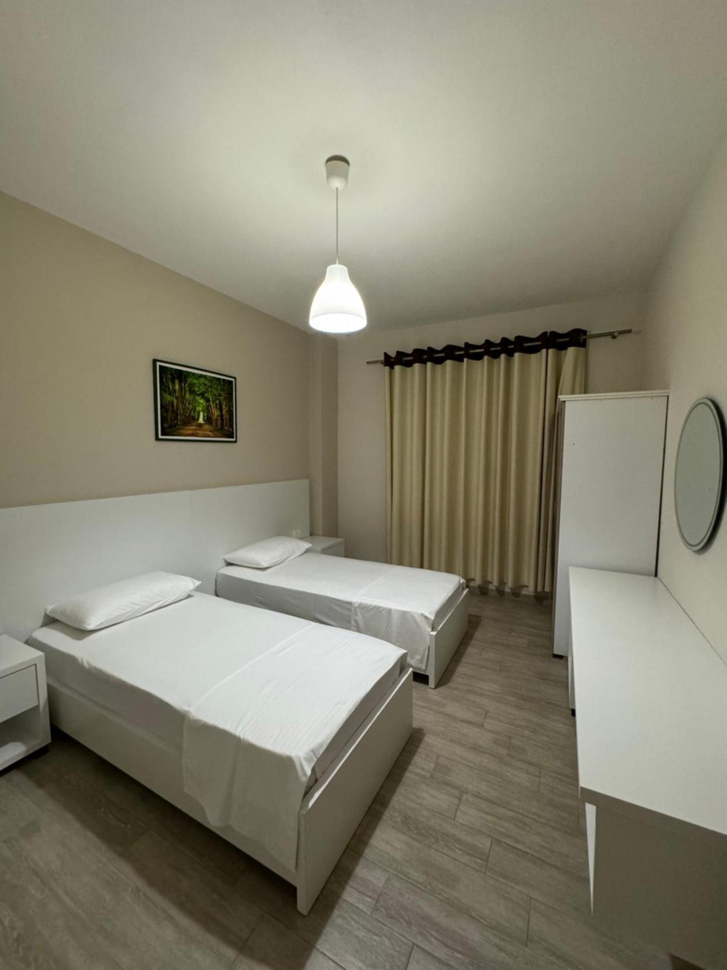 Violet'S Boutique Apartments Sarandë Buitenkant foto
