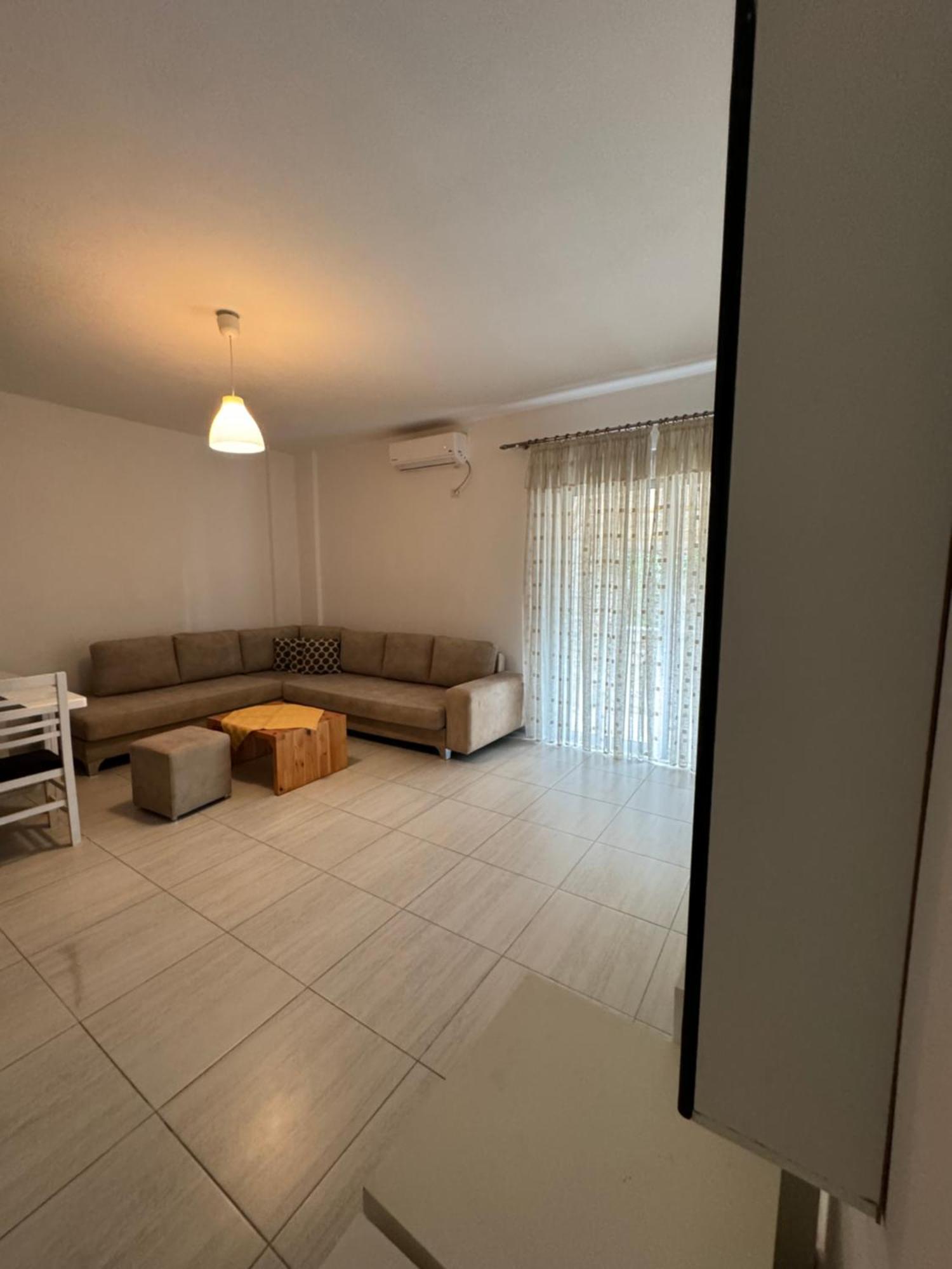 Violet'S Boutique Apartments Sarandë Buitenkant foto