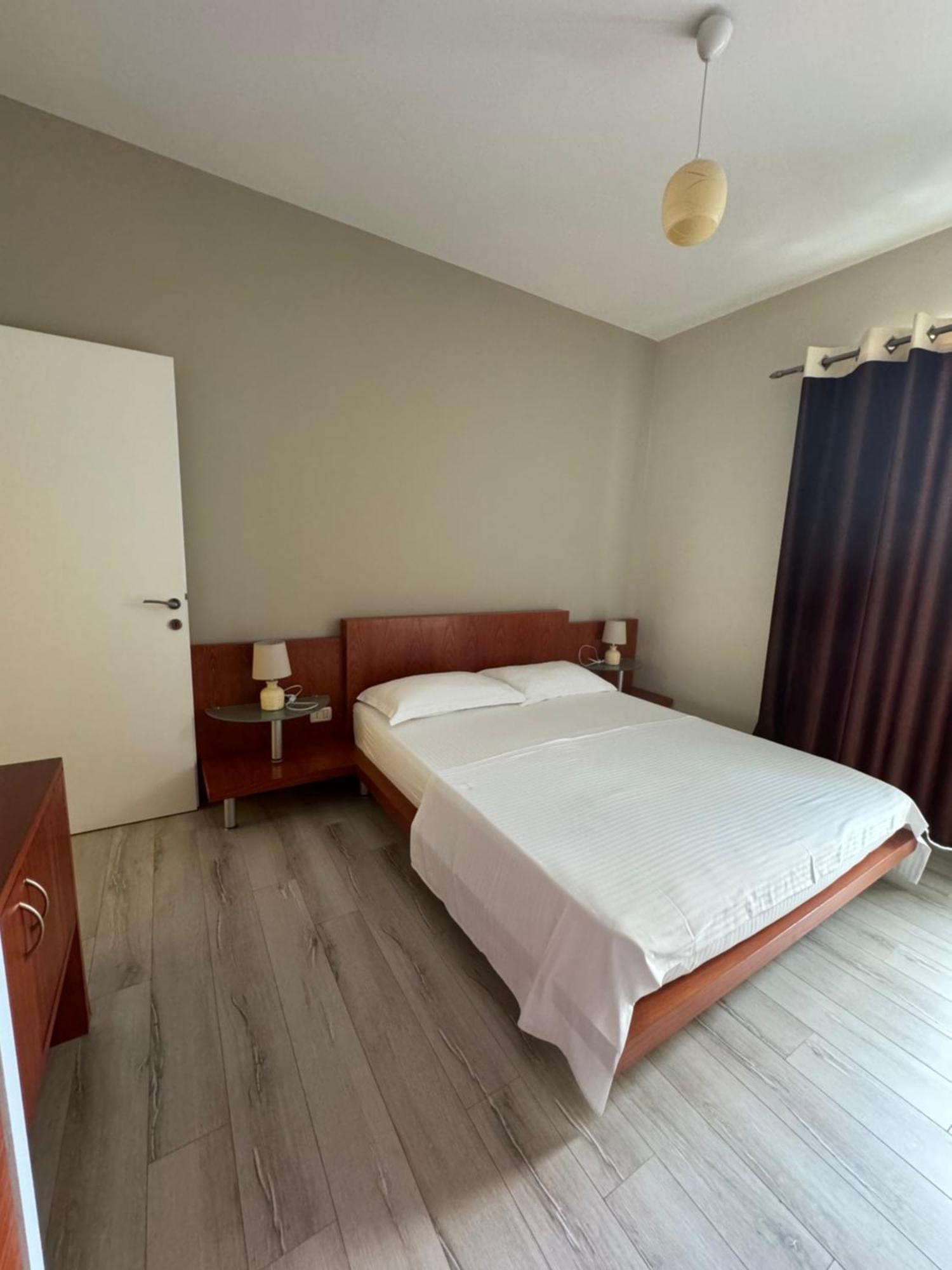 Violet'S Boutique Apartments Sarandë Buitenkant foto